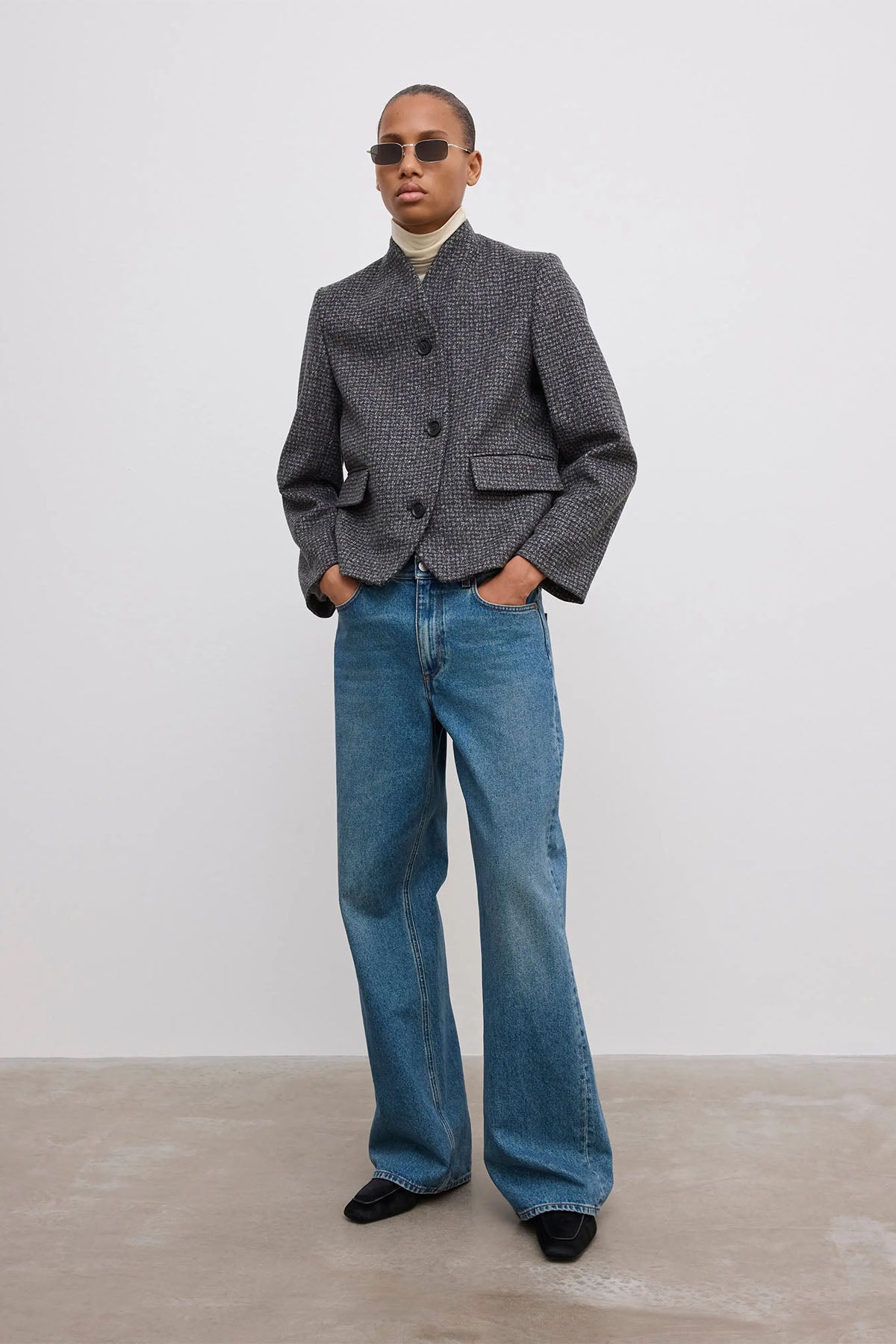 Short Curved Jacket